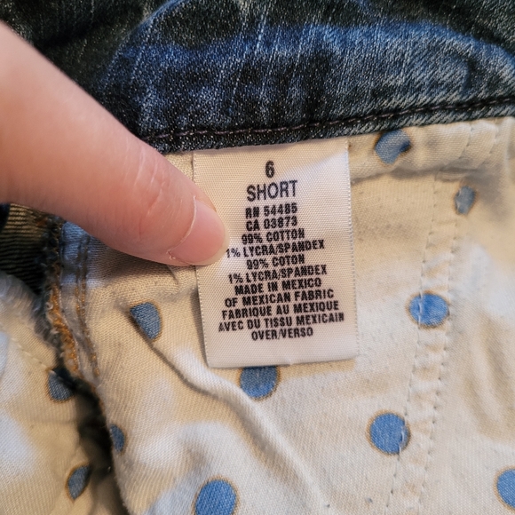 Denim shorts - Picture 4 of 4